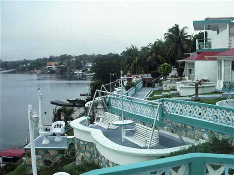 Hotel Laguna Bacalar Exteriér fotografie