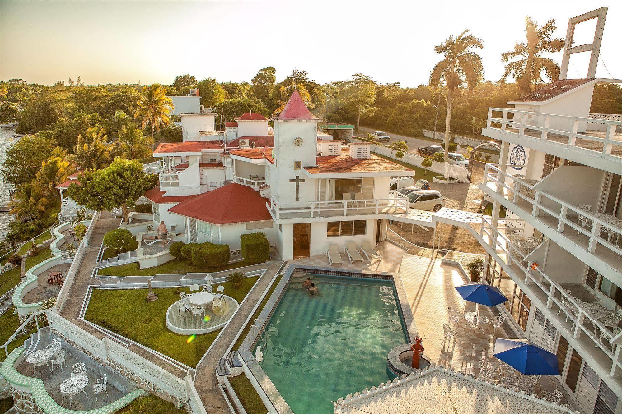 Hotel Laguna Bacalar Exteriér fotografie